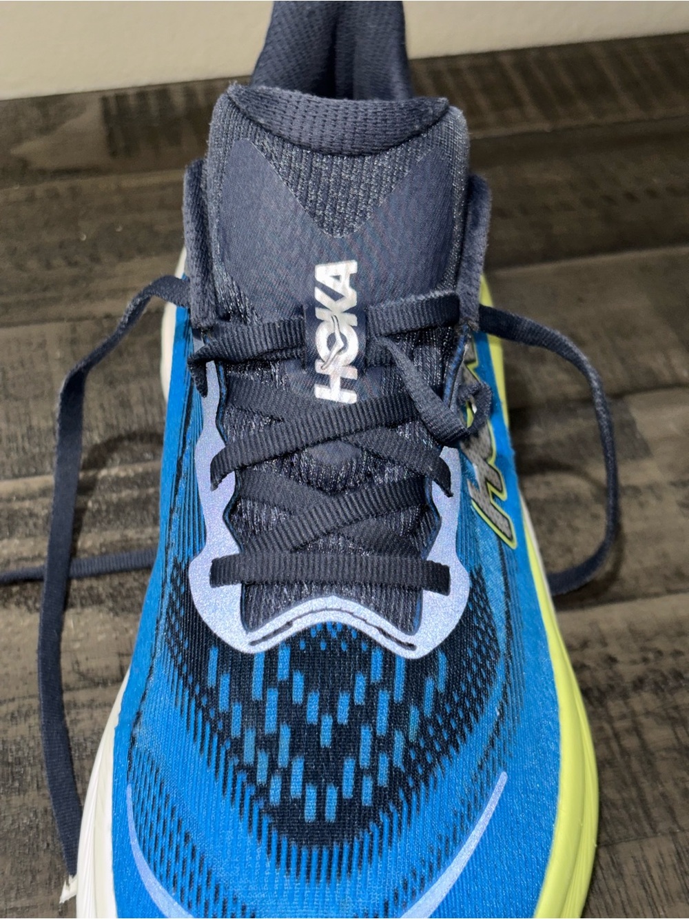 HOKA Skyflow MENS SZ 9 2E Wide - Picture 2 of 16